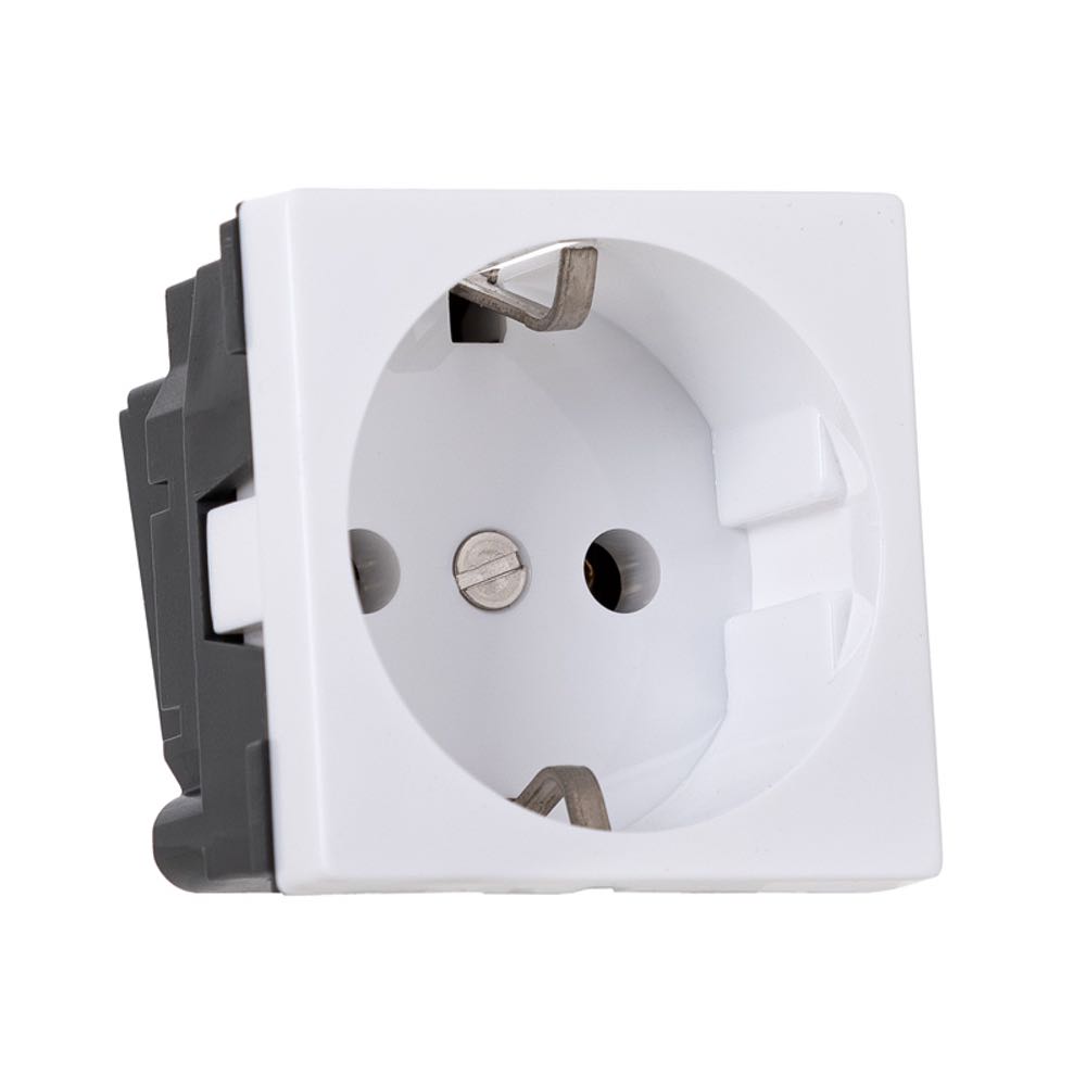 Розетка электрическая Maxicord Mosaic 45x45, нем. ст., 2K+3, 16A, белая